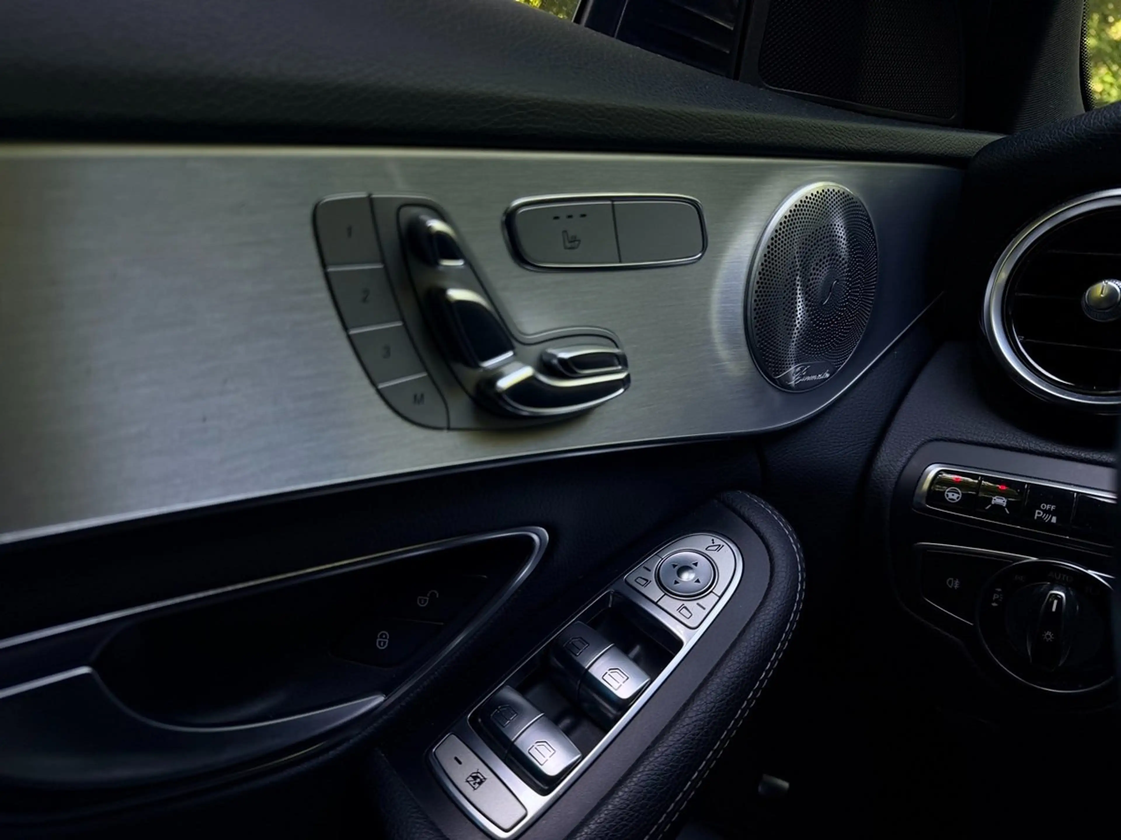 Mercedes-Benz C 350 350 e Lease Edition, Navi, Leer, LED, Camera, ECC — photo 15