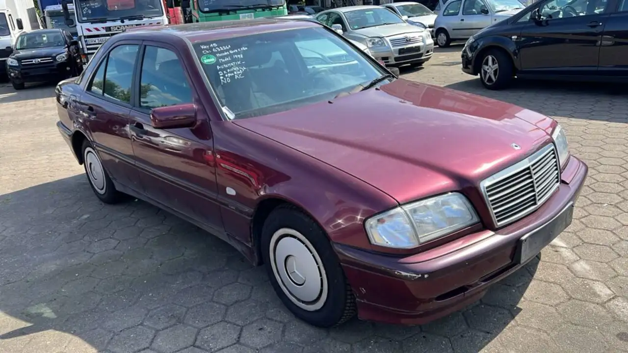Mercedes-Benz C 180 Classic, foto 1