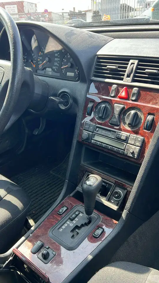 Mercedes-Benz C 180 Classic, foto 11