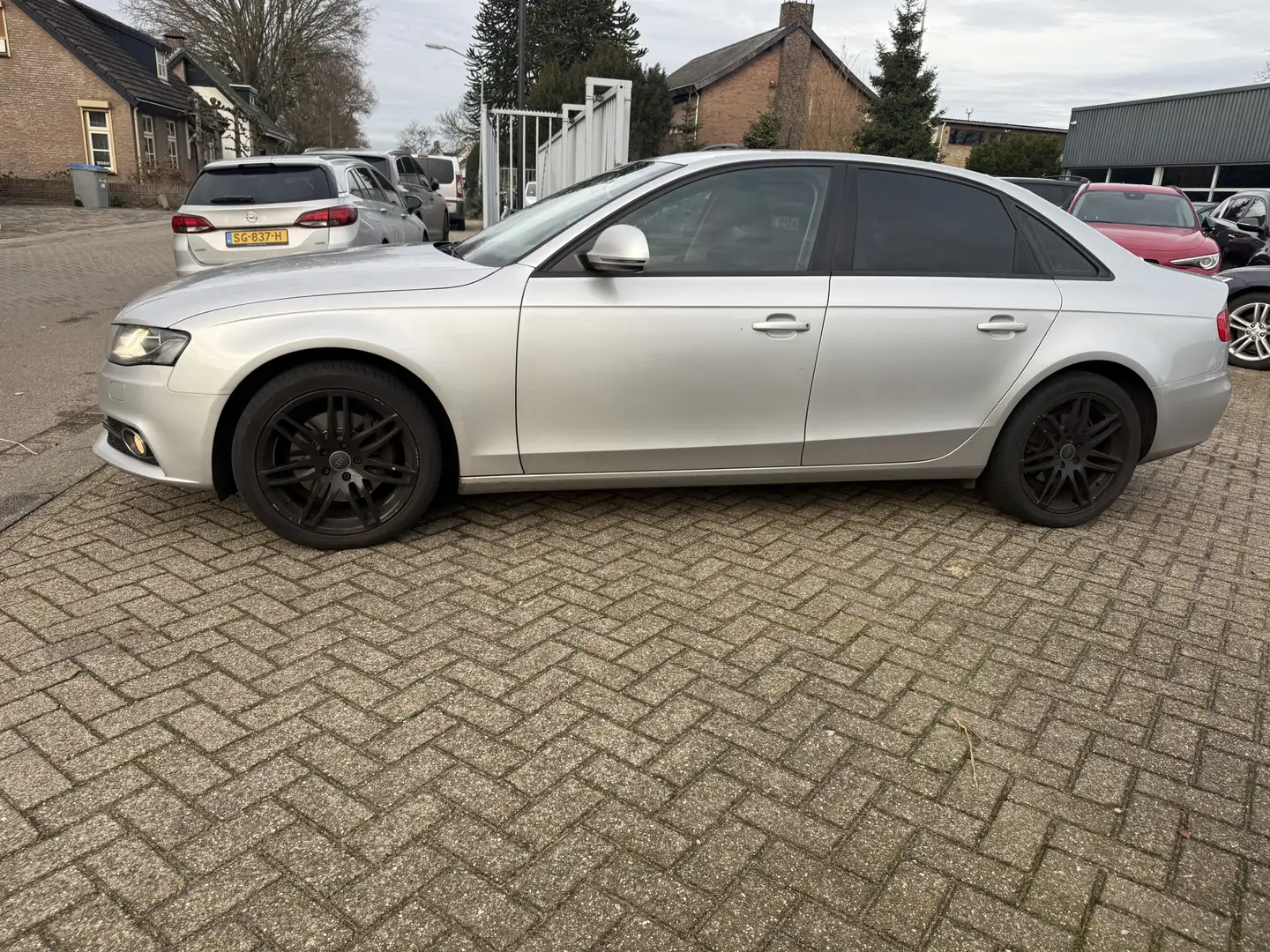 Audi A4 Limousine 2.7 TDI Pro Line Grijs - 2
