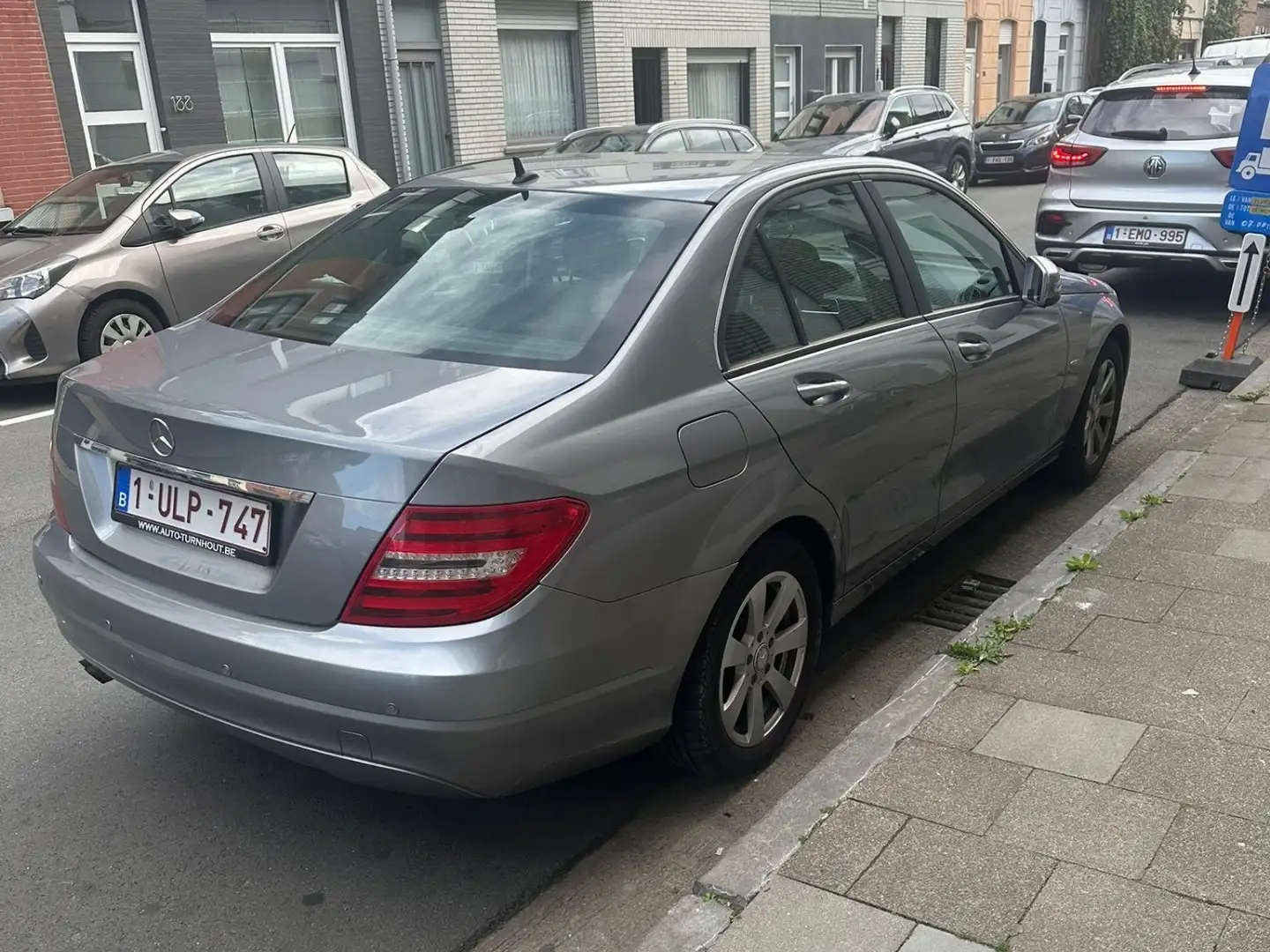 Mercedes-Benz C 180 CDI DPF (BlueEFFICIENCY) Elegance - 2