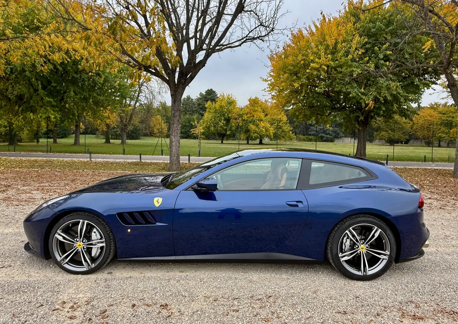 Ferrari GTC4 Lusso 2019 - SEDILI DAYTONA - LEGGERE DESCRIZIONE BENE ! Azul - 2