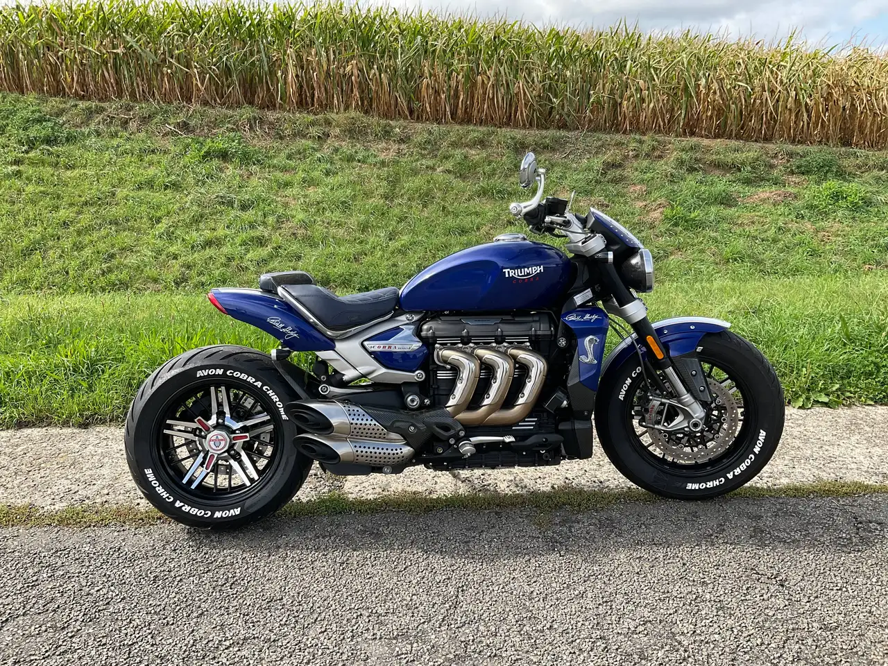 Triumph Rocket III Roadster