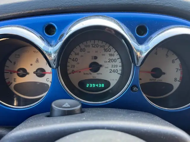 Chrysler PT Cruiser view 15