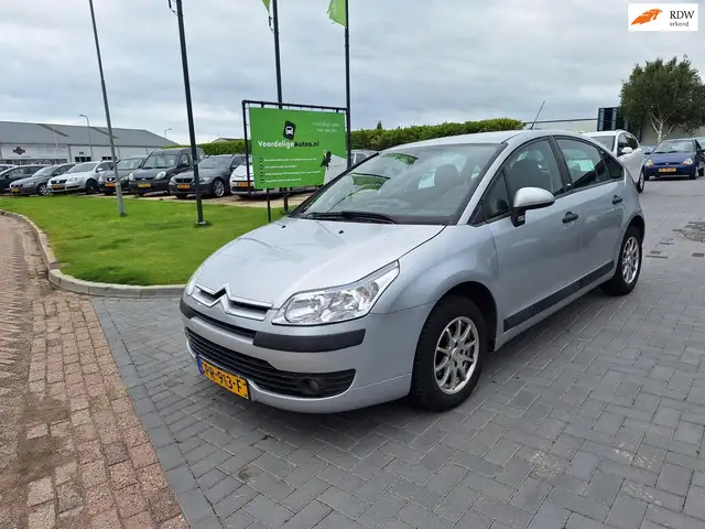 Citroen C4 1.4 16V Séduction / APK augustus 2026
