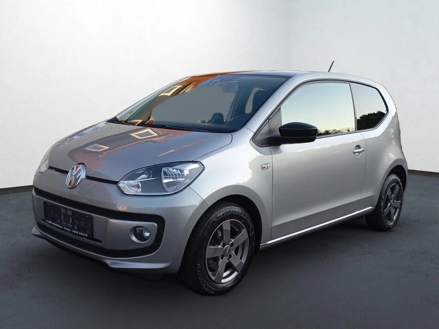 Volkswagen up! cup Klima Navi AUTOM. PANOR. SHZ. BLUETOOTH Plateado - 2