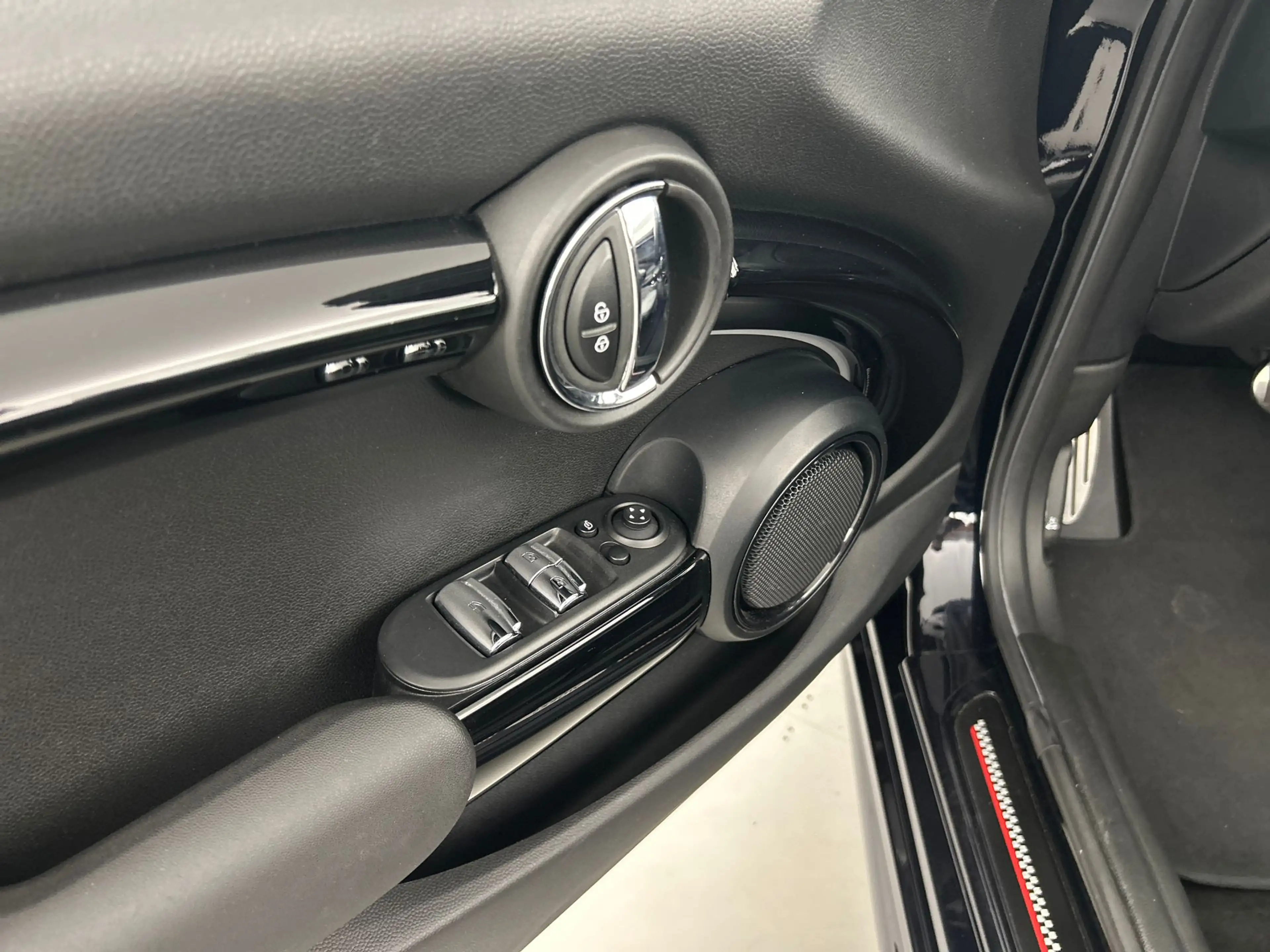 MINI John Cooper Works Cabrio 1.5 Camera/Yours-Leder/Head-Up Display/Keyless — photo 9