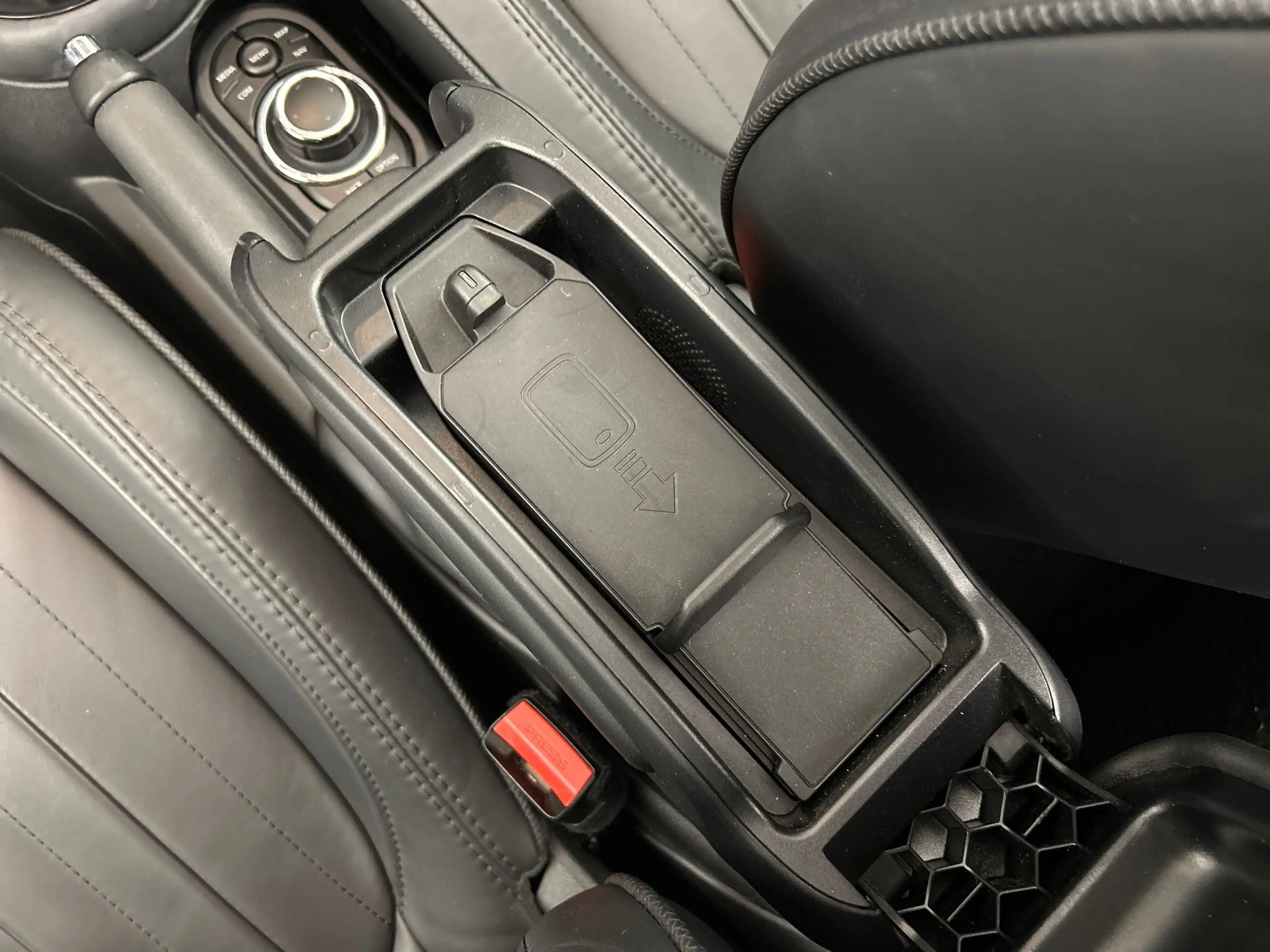 MINI John Cooper Works Cabrio 1.5 Camera/Yours-Leder/Head-Up Display/Keyless — photo 21