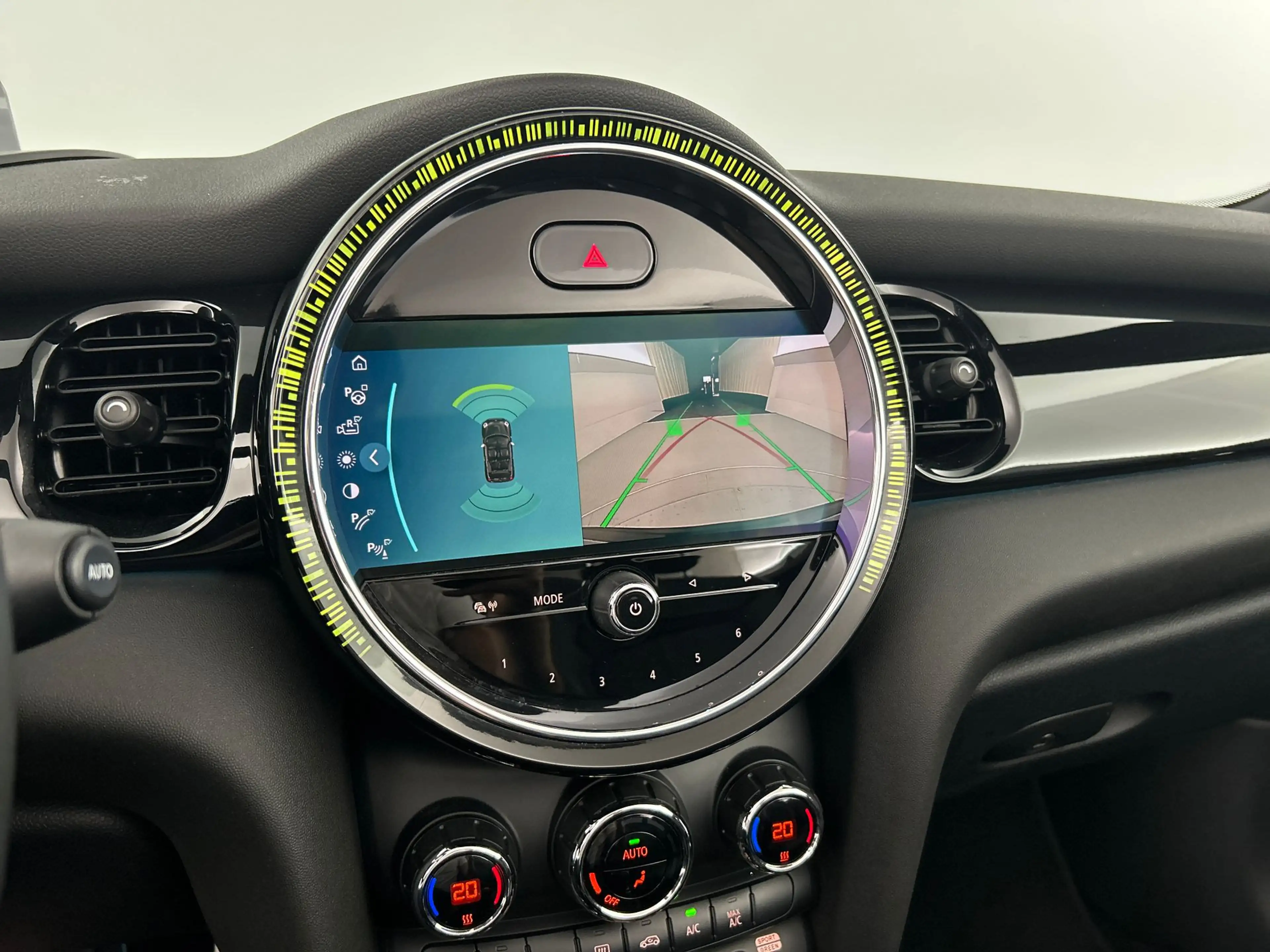 MINI John Cooper Works Cabrio 1.5 Camera/Yours-Leder/Head-Up Display/Keyless — photo 17
