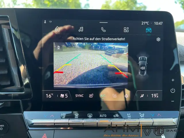 Renault Megane E-Tech view 27
