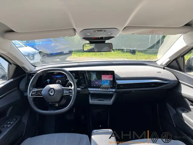 Renault Megane E-Tech view 13