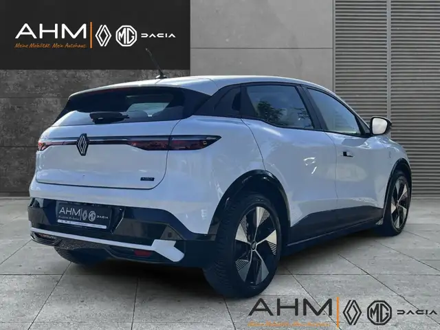 Renault Megane E-Tech view 2