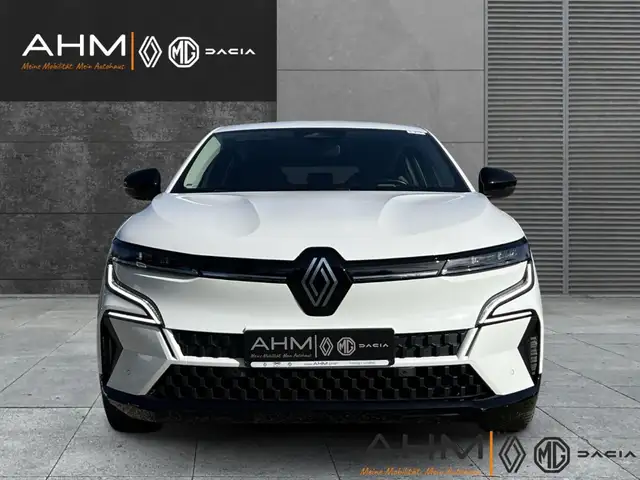 Renault Megane E-Tech view 3