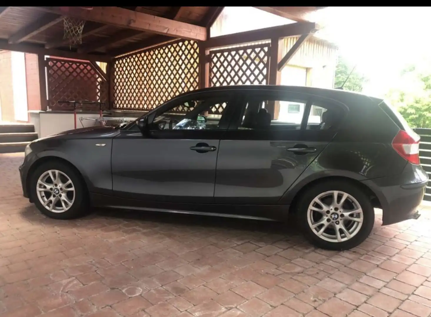 BMW 118 Gris - 1