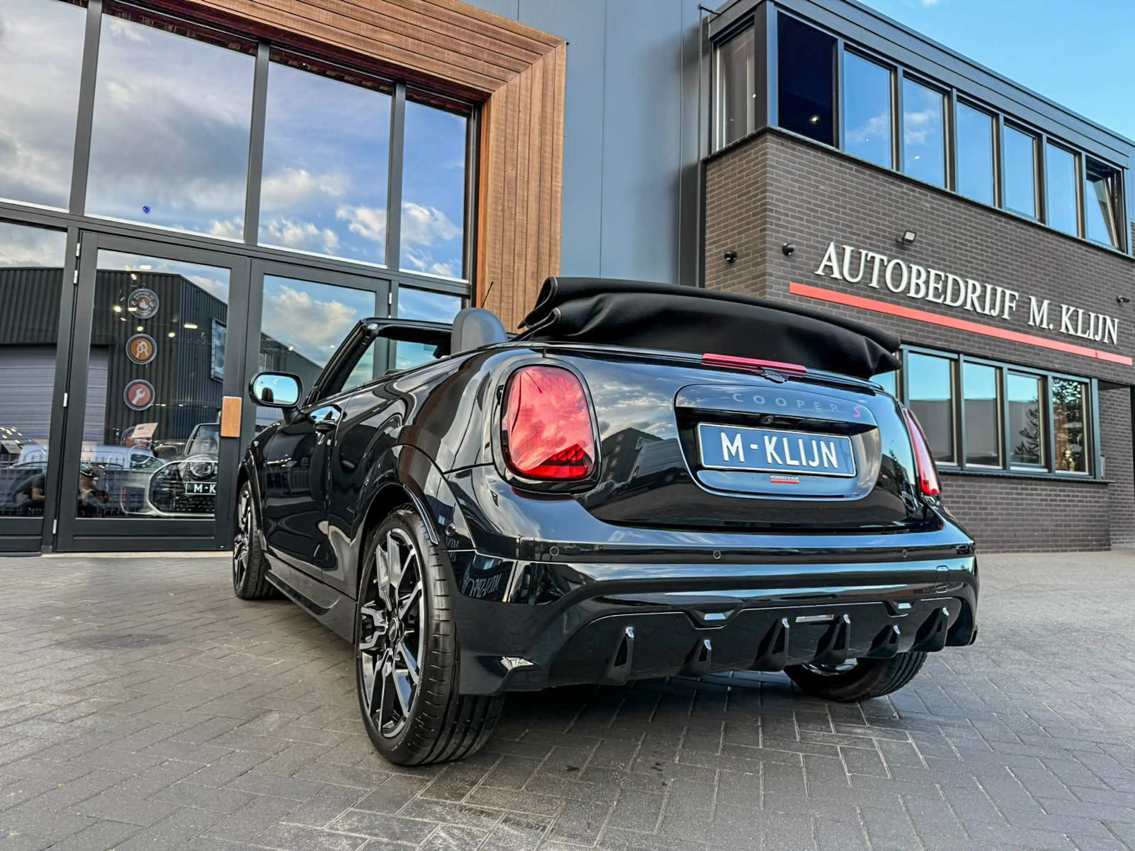 MINI Cooper S Cabrio 2.0 John Cooper Works F1 aut 204pk/Camera/Hk/Head — photo 9