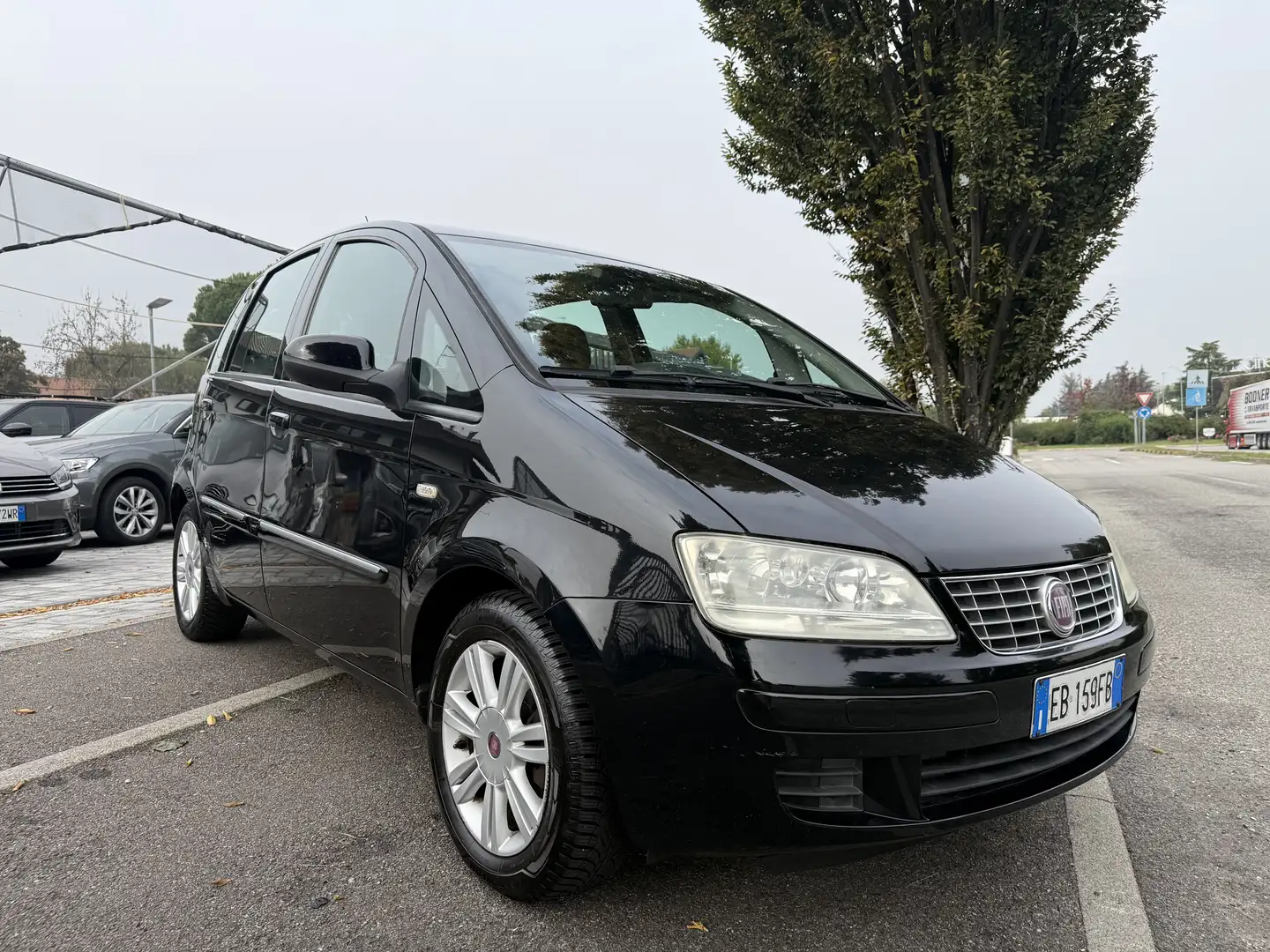 Fiat Idea Idea 1.4 Black Star Per Neopatentati Negru - 1