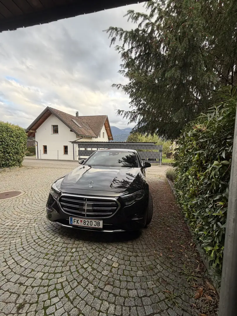 Mercedes-Benz E 220 d 4Matic Exlusive Premium Plus Obsiadian wie neu Schwarz - 2
