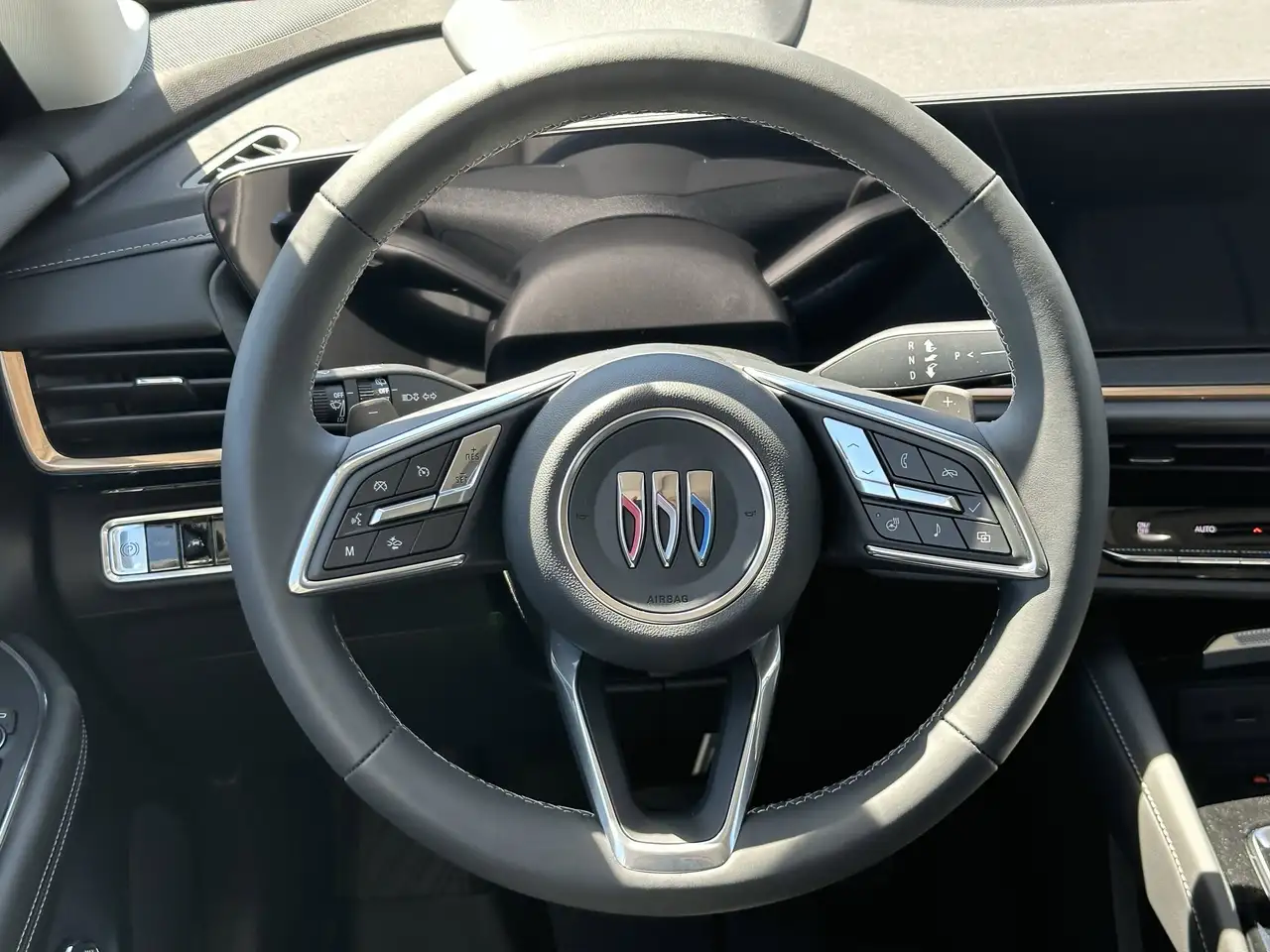 Buick Envision снимка Buick Envision