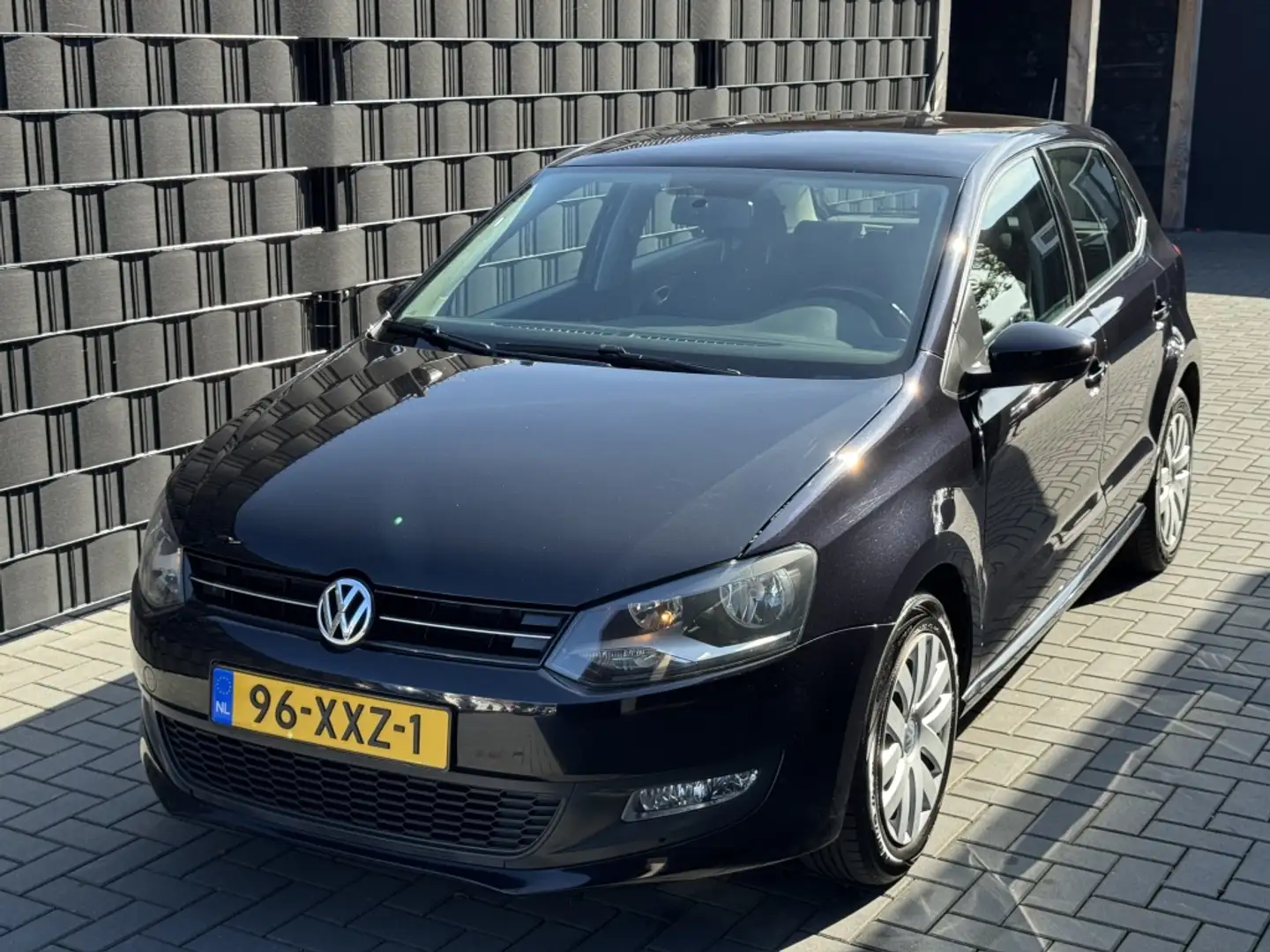 Volkswagen Polo 1.2TSI BlM. Comfl. AIRCO| CRUISE| NAP| TREKHAAK| 5 Negro - 1