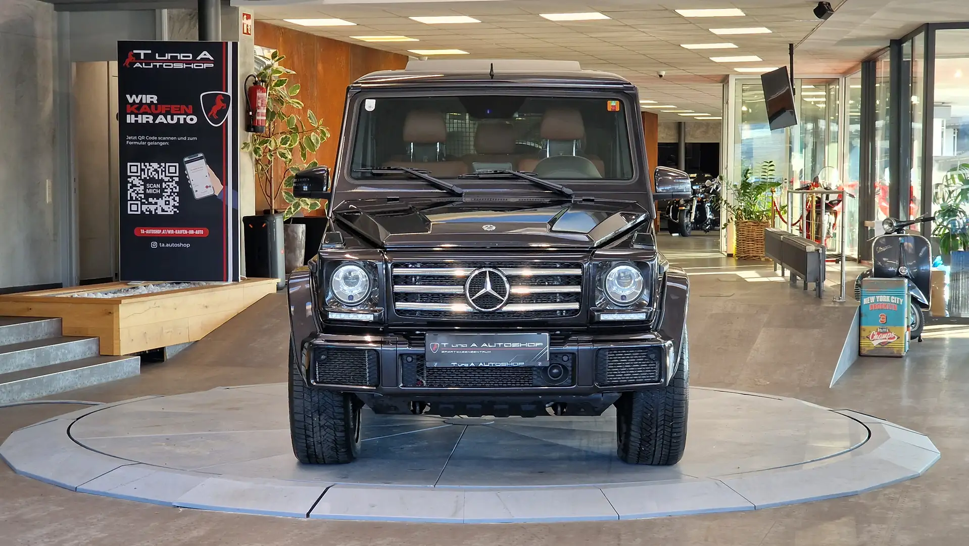 Mercedes-Benz G 350 d 4Matic Limited Edition Aut. *Standheizung*Scheib Schwarz - 2
