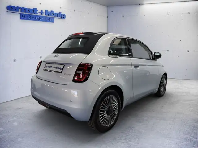 Fiat 500 view 3