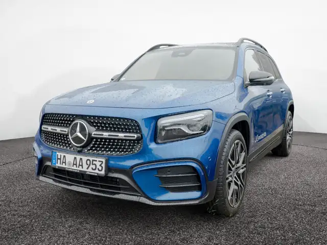 Mercedes-Benz GLB view 2
