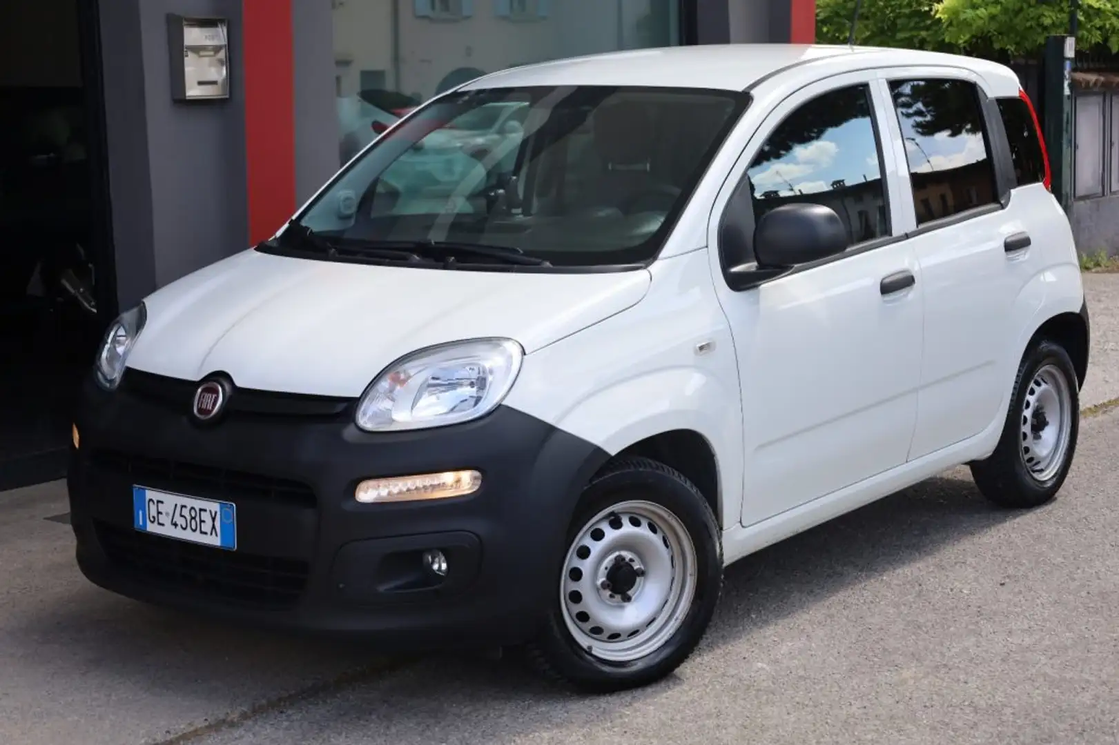 Fiat Panda 1.0 Hybrid 70CV Van 2 Posti DAB Bluettoth UniPropr Blanc - 1