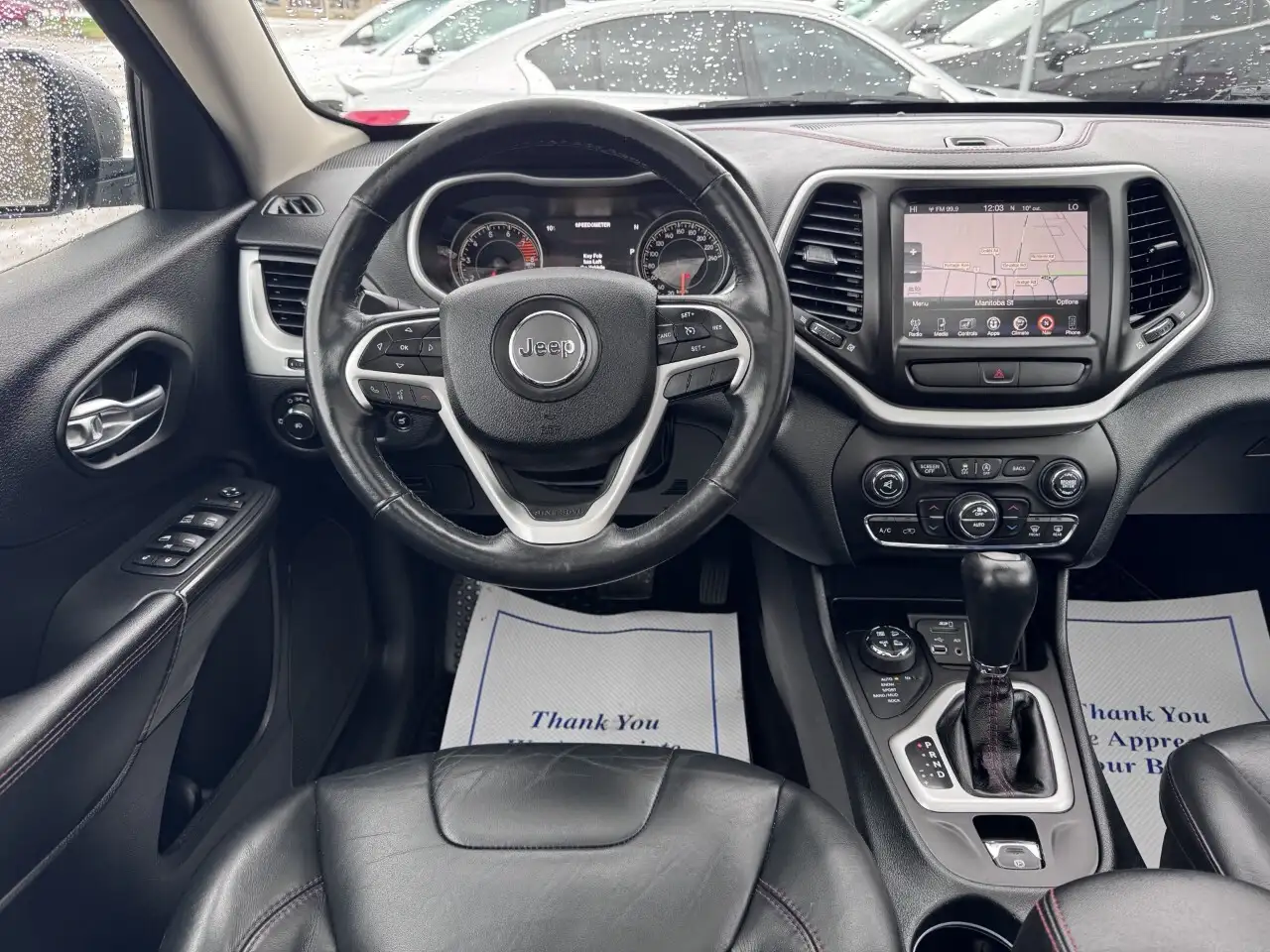 Jeep Cherokee снимка Jeep Cherokee