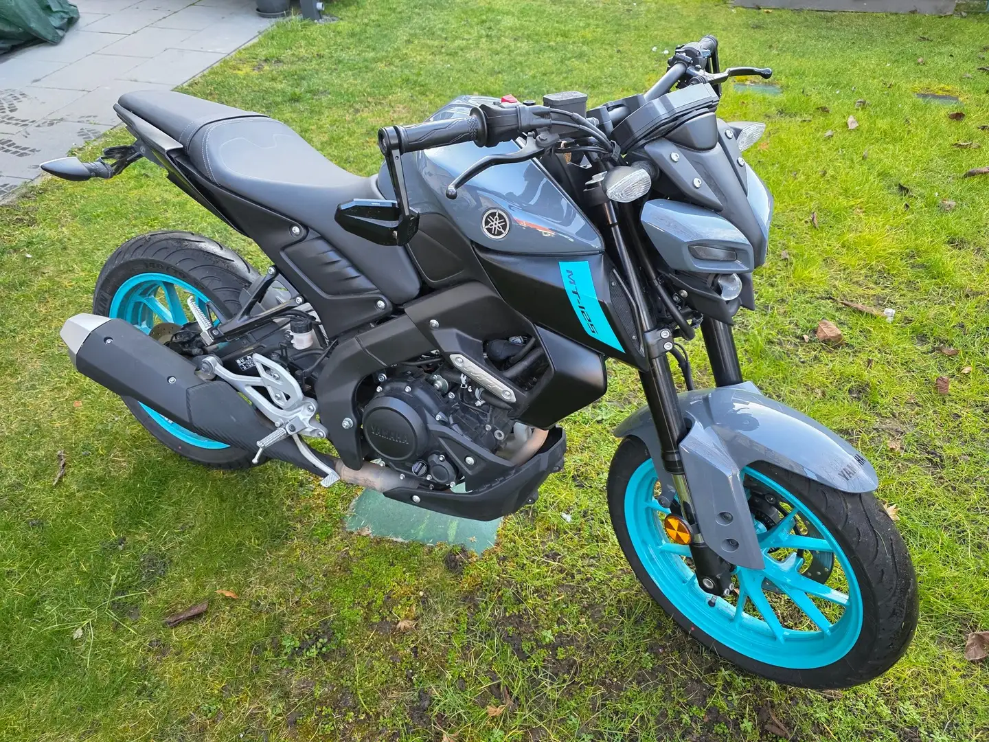 Yamaha MT-125 Gri - 1
