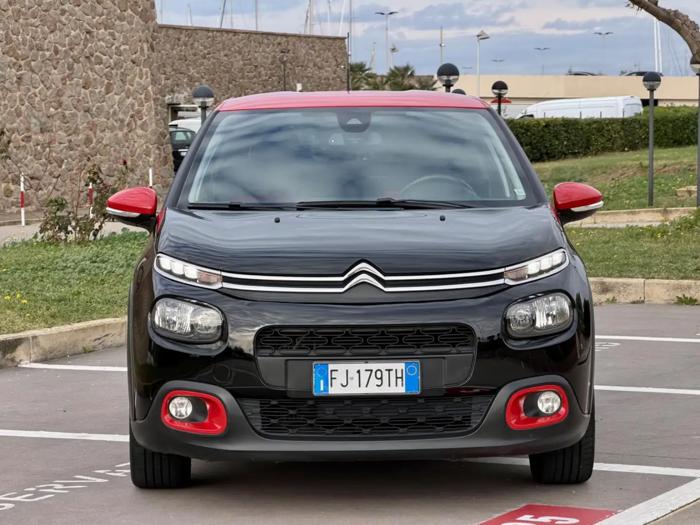Citroen C3 1.6 HDi SHINE+RCAM+17BLACK+PDC+CRUISE Noir - 2