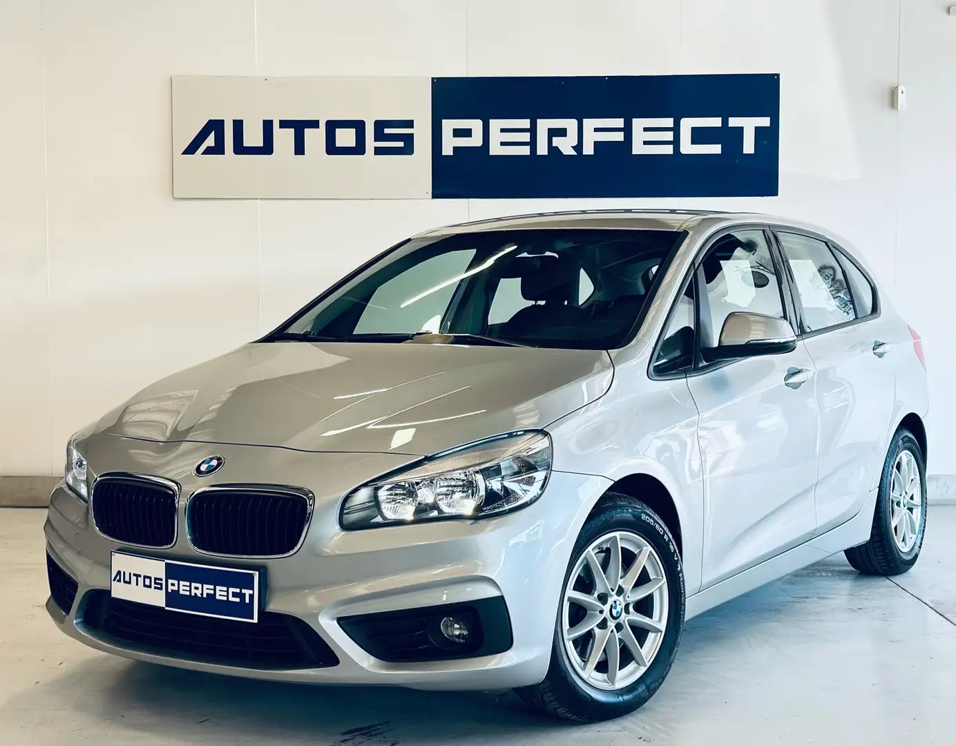 BMW 218 i Active Tourer BOITE AUTO *53.544KM* PDC SOS Šedá - 1