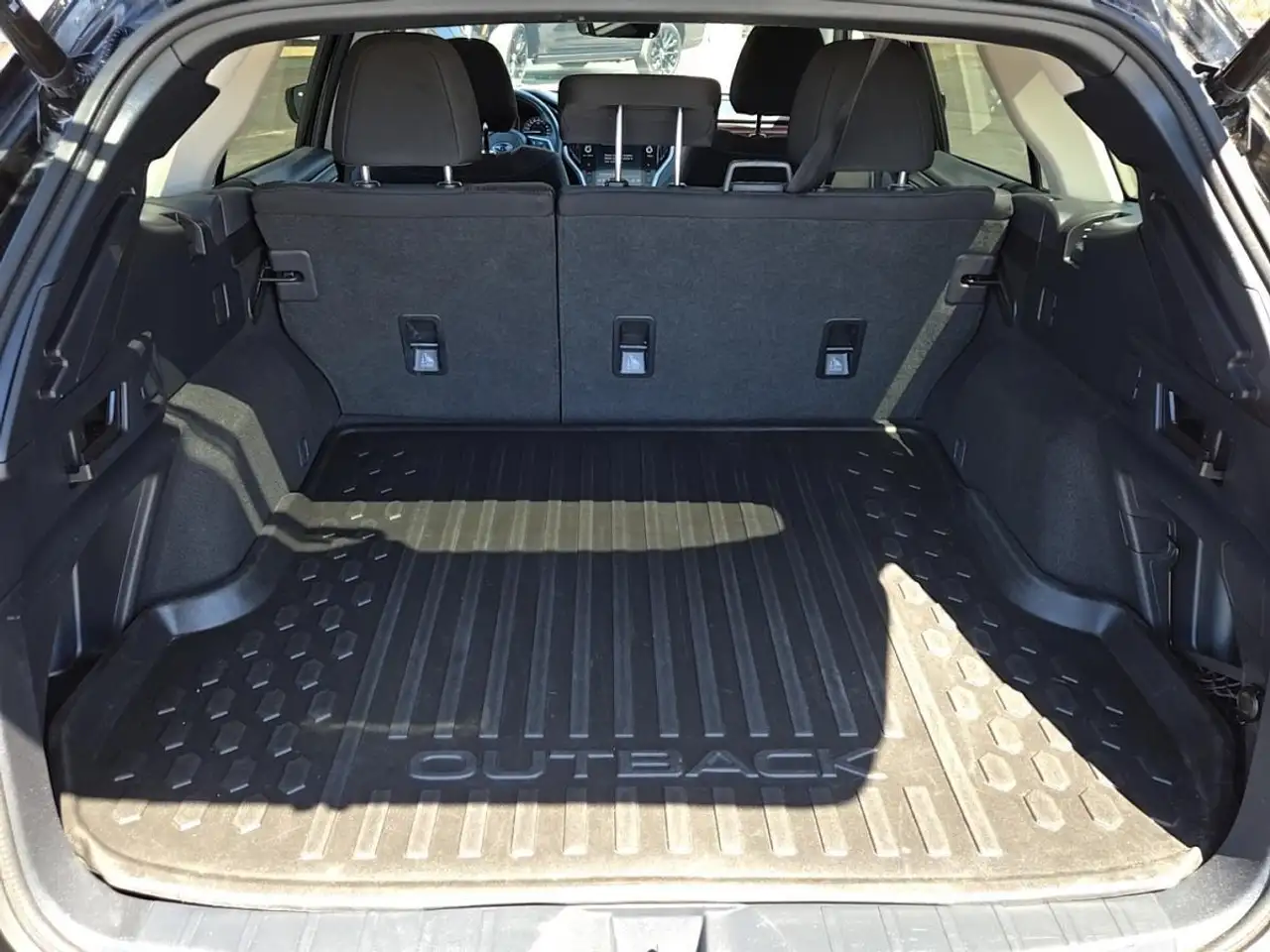 Subaru OUTBACK снимка Subaru OUTBACK