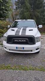 1500 5.7 V8 Crew Cab MB Sport 395cv at8