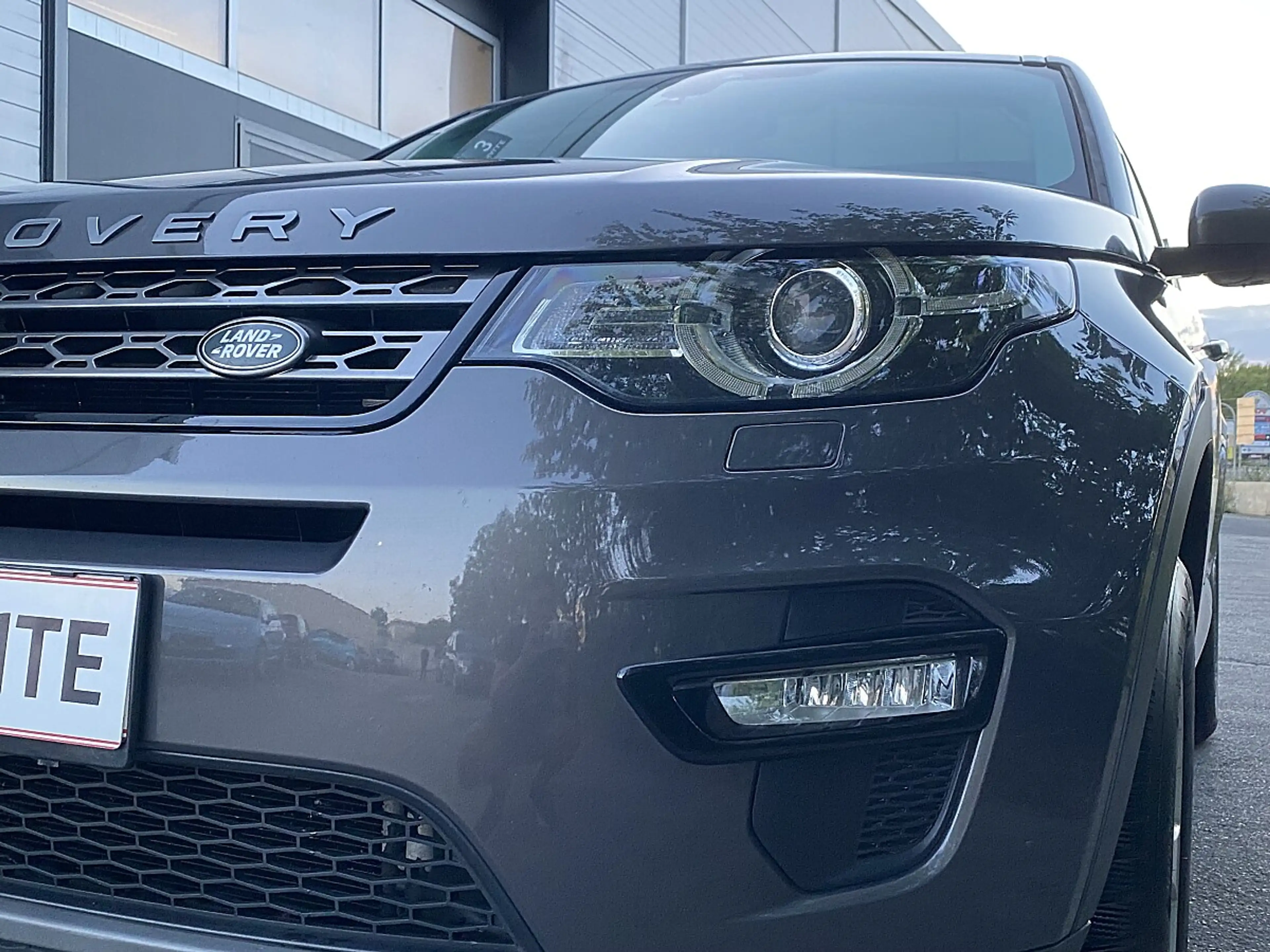 Land Rover Discovery Sport 2,0 TD4 4WD SE e-Capabil. **Panoramadach** — photo 4