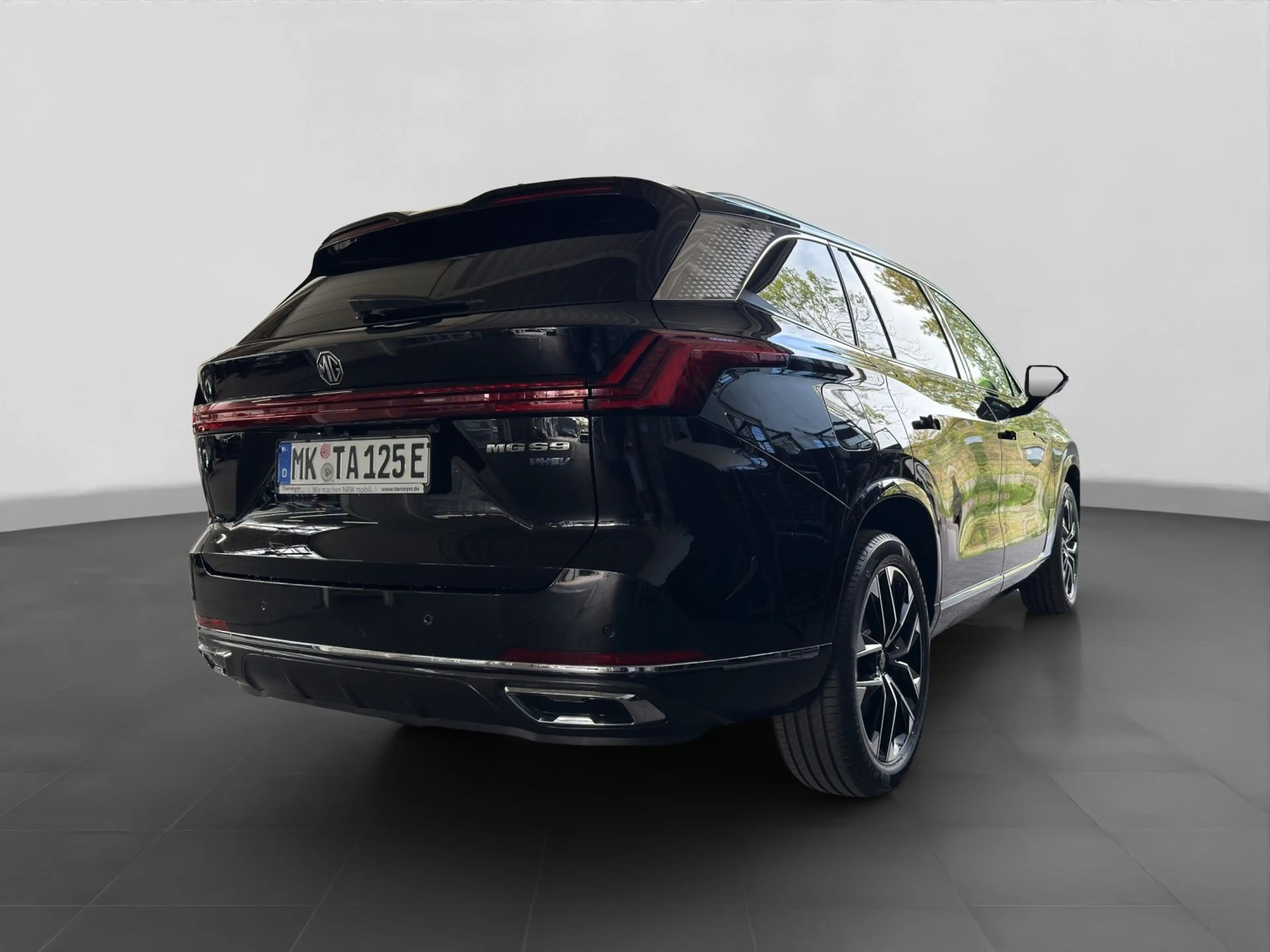 MG MGS9 PHEV Premium 360-Grad-Kamera Bose Pano Memo — photo 3