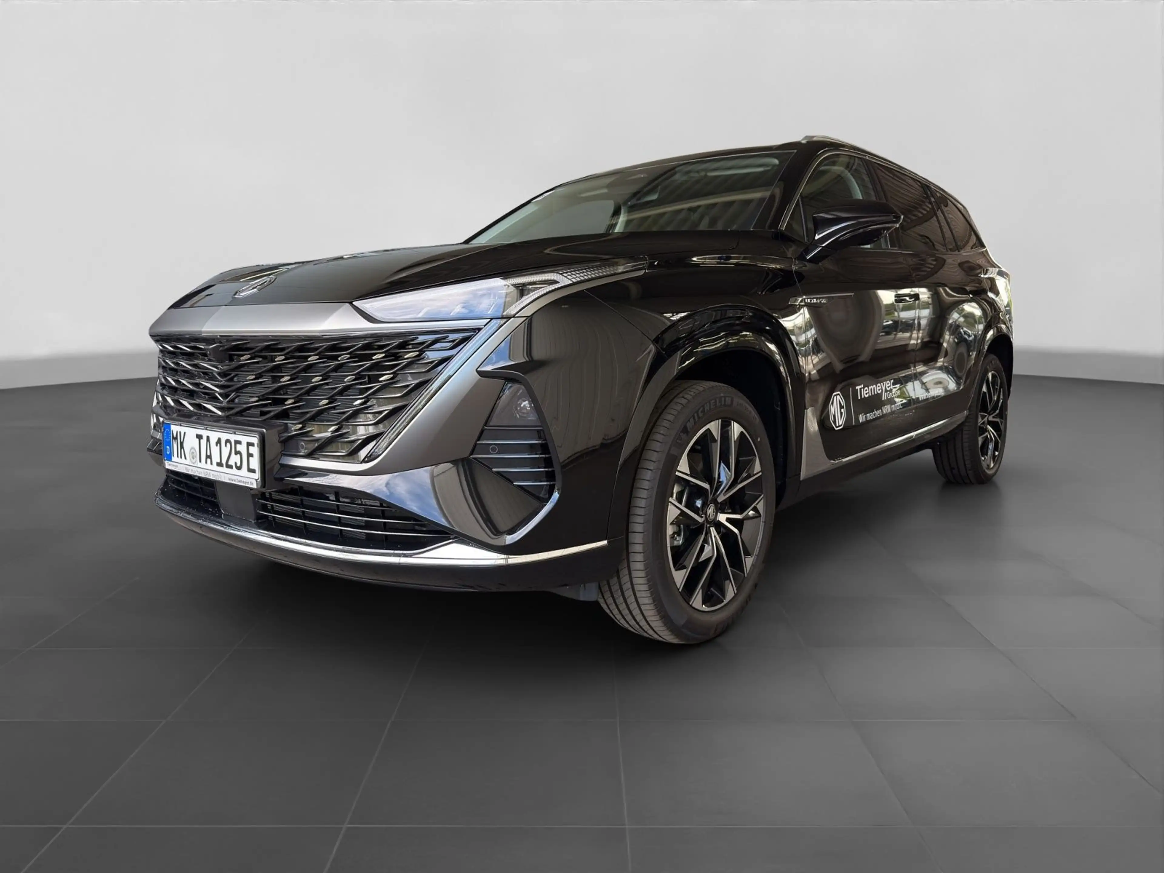 MG MGS9 PHEV Premium 360-Grad-Kamera Bose Pano Memo — photo 2