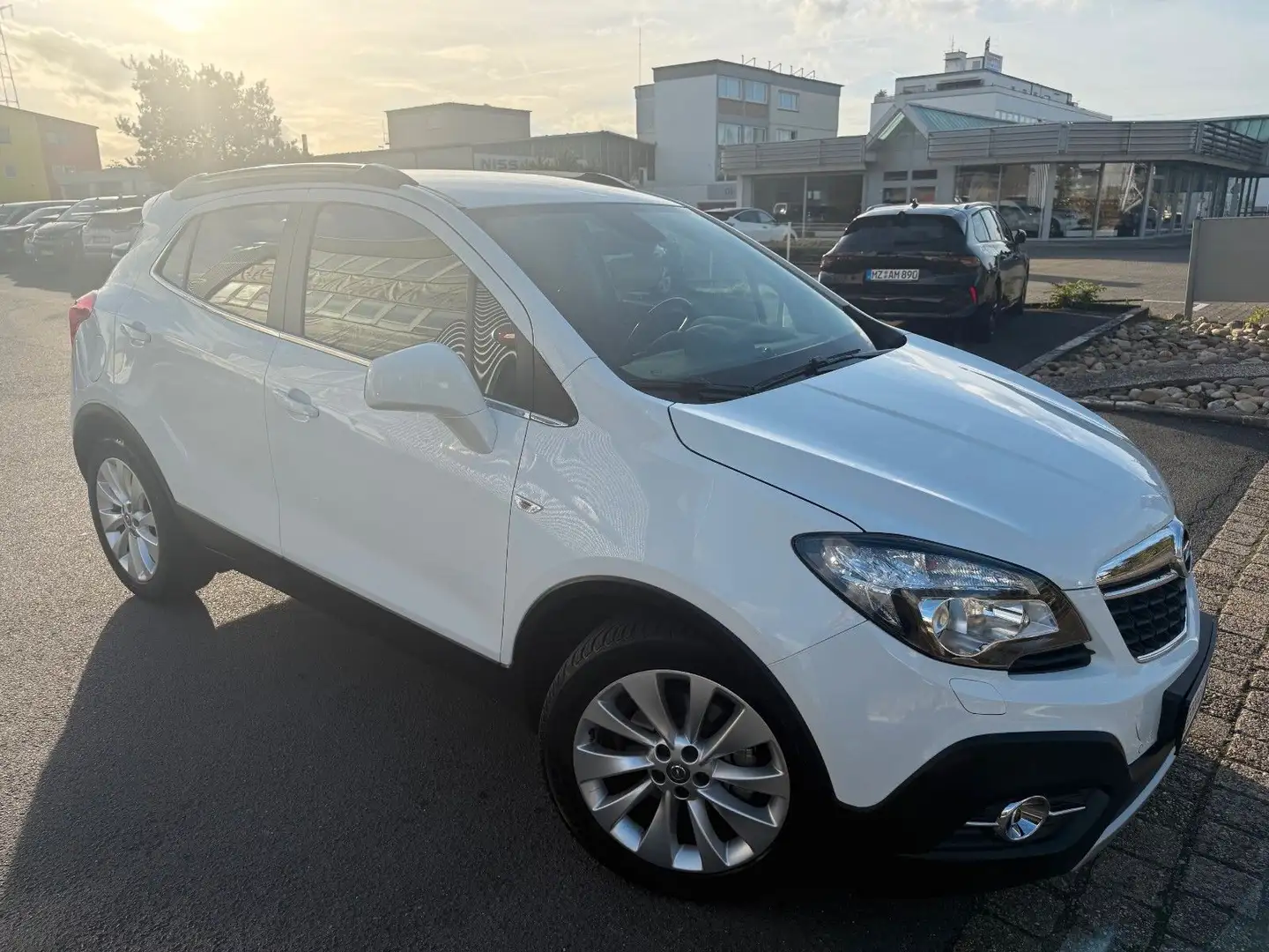 Opel Mokka Innovation 1.4(140PS) NAVI, RFK, SHZ,AHK Blanc - 1