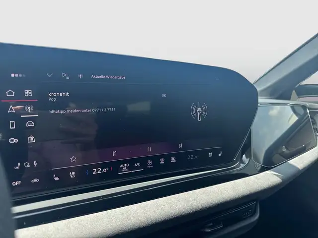 Audi A6 view 11