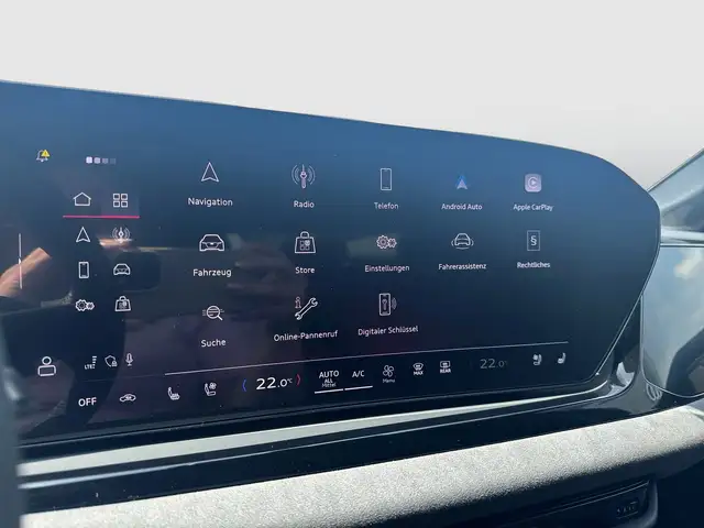 Audi A6 view 13