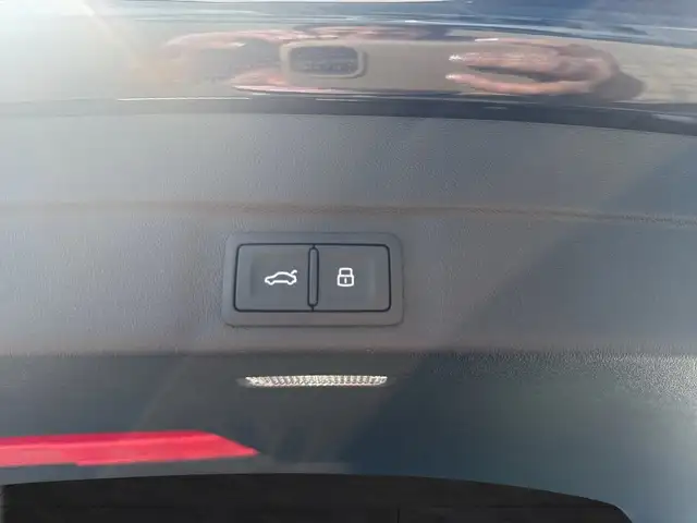 Audi A6 view 20