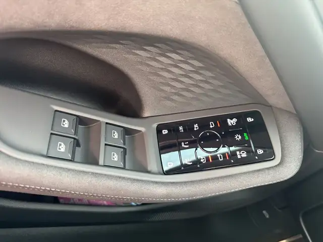 Audi A6 view 19