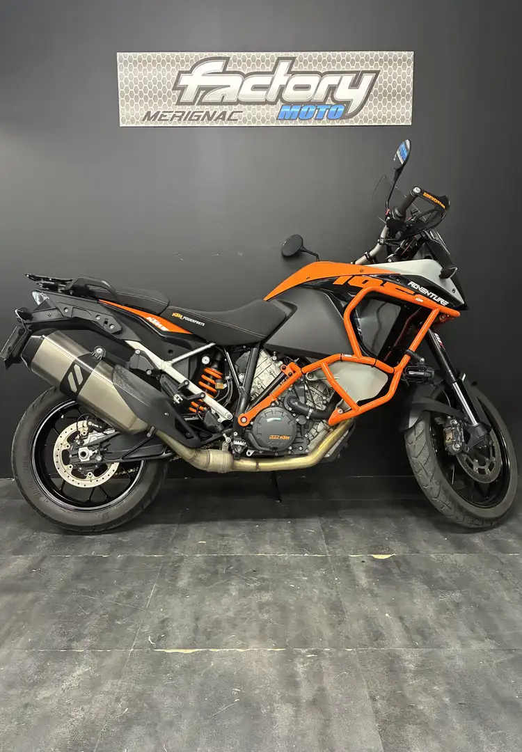 KTM 1050 Adventure Zwart - 1