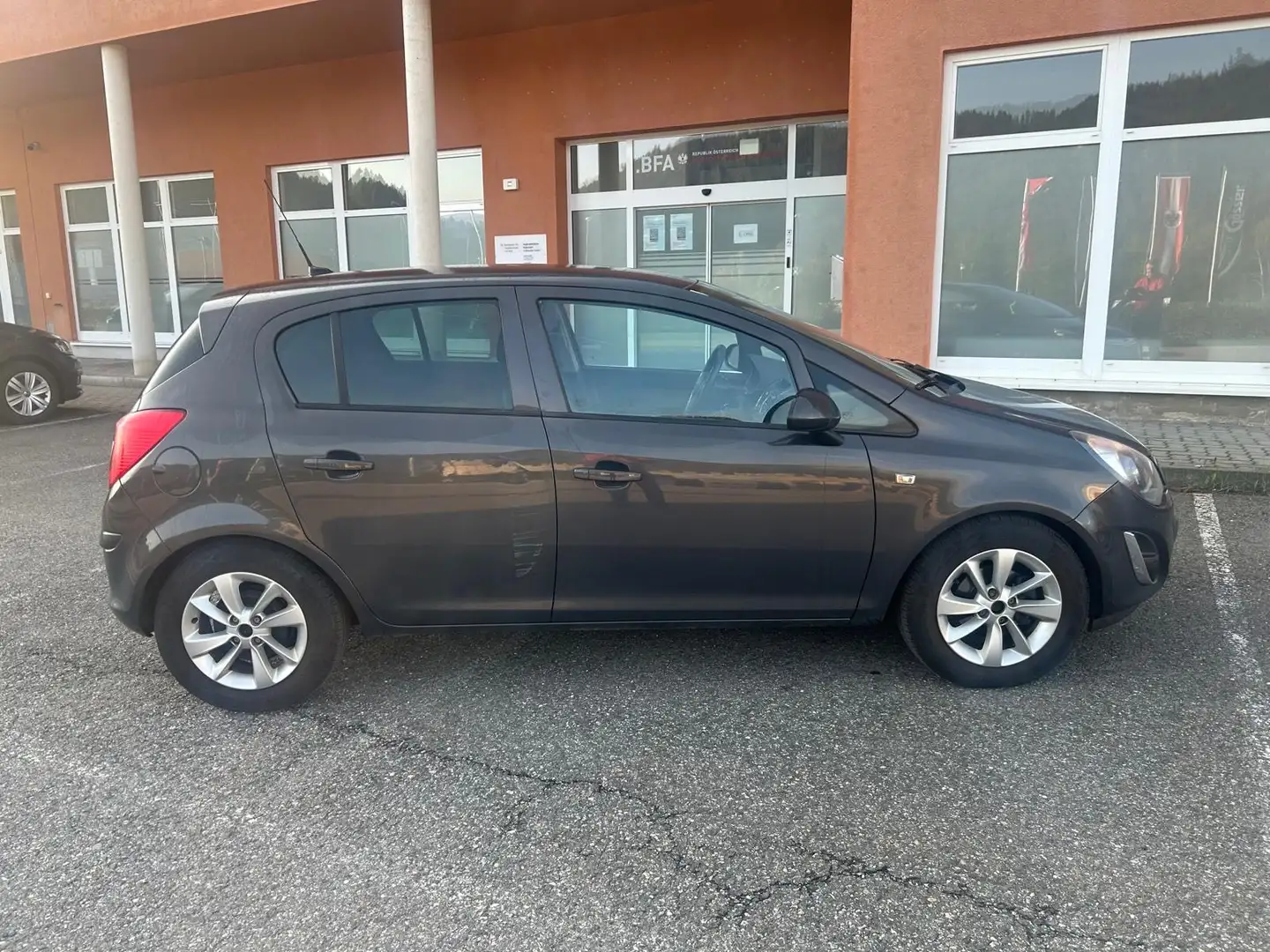 Opel Corsa 1,2 Edition ecoFLEX Start/Stop-Pickerl 04/2026- - 2