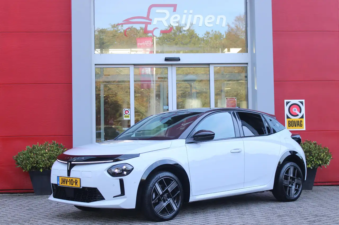 Lancia Ypsilon