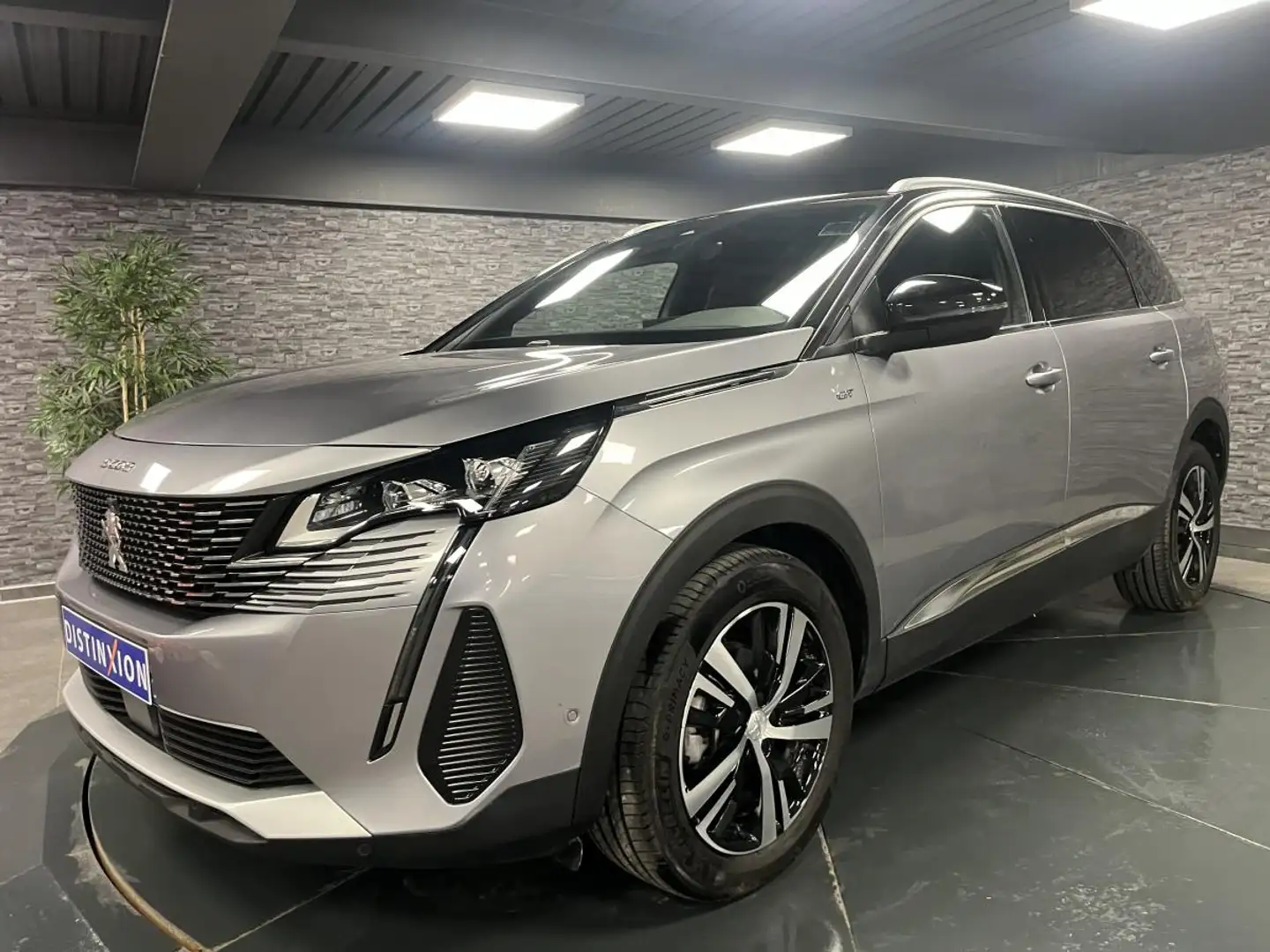 Peugeot 5008 1.2i Hybrid -136 - BV e-DCS6  II GT PHASE 2 Gris - 1
