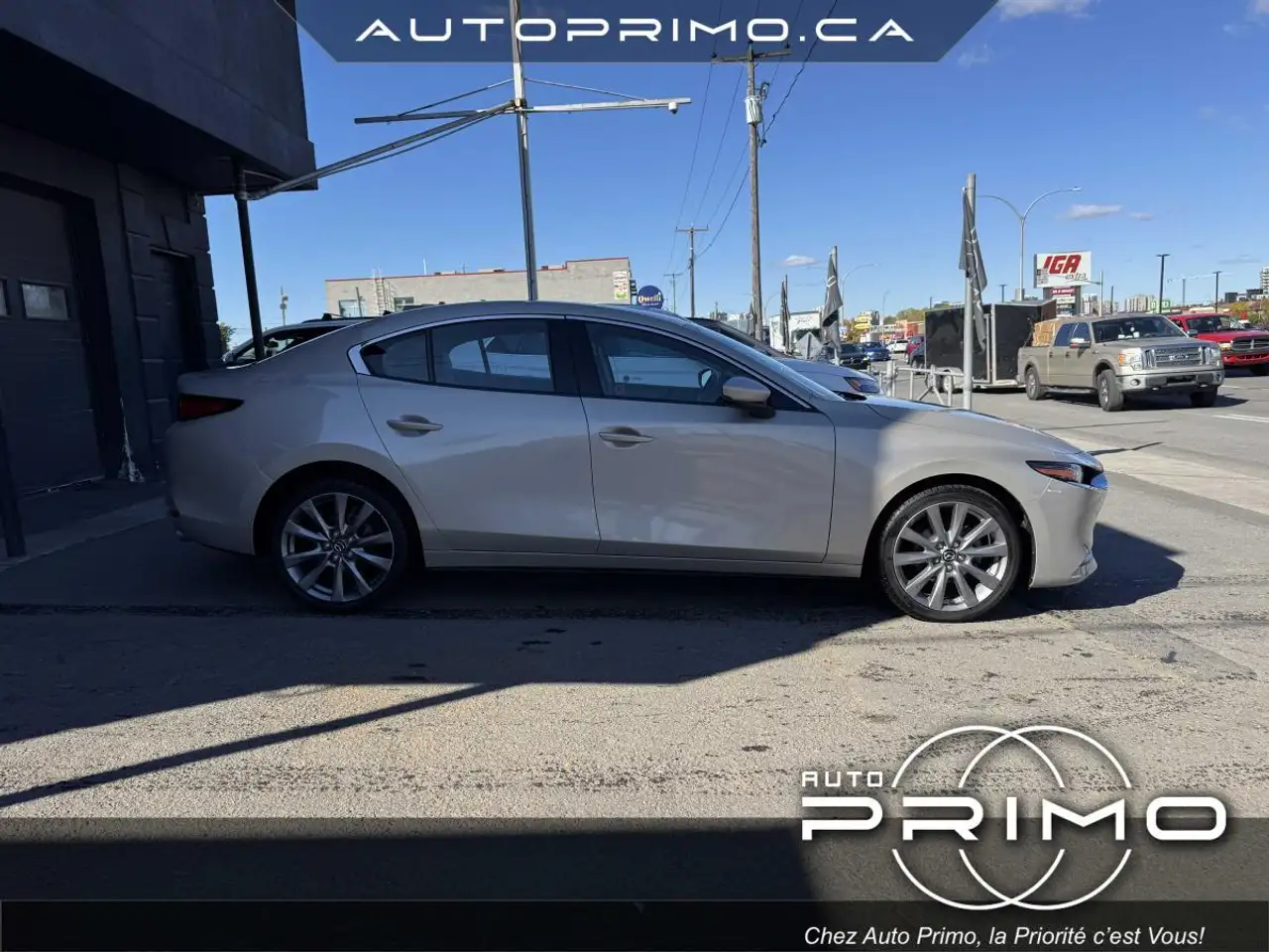 Mazda 3 снимка Mazda 3