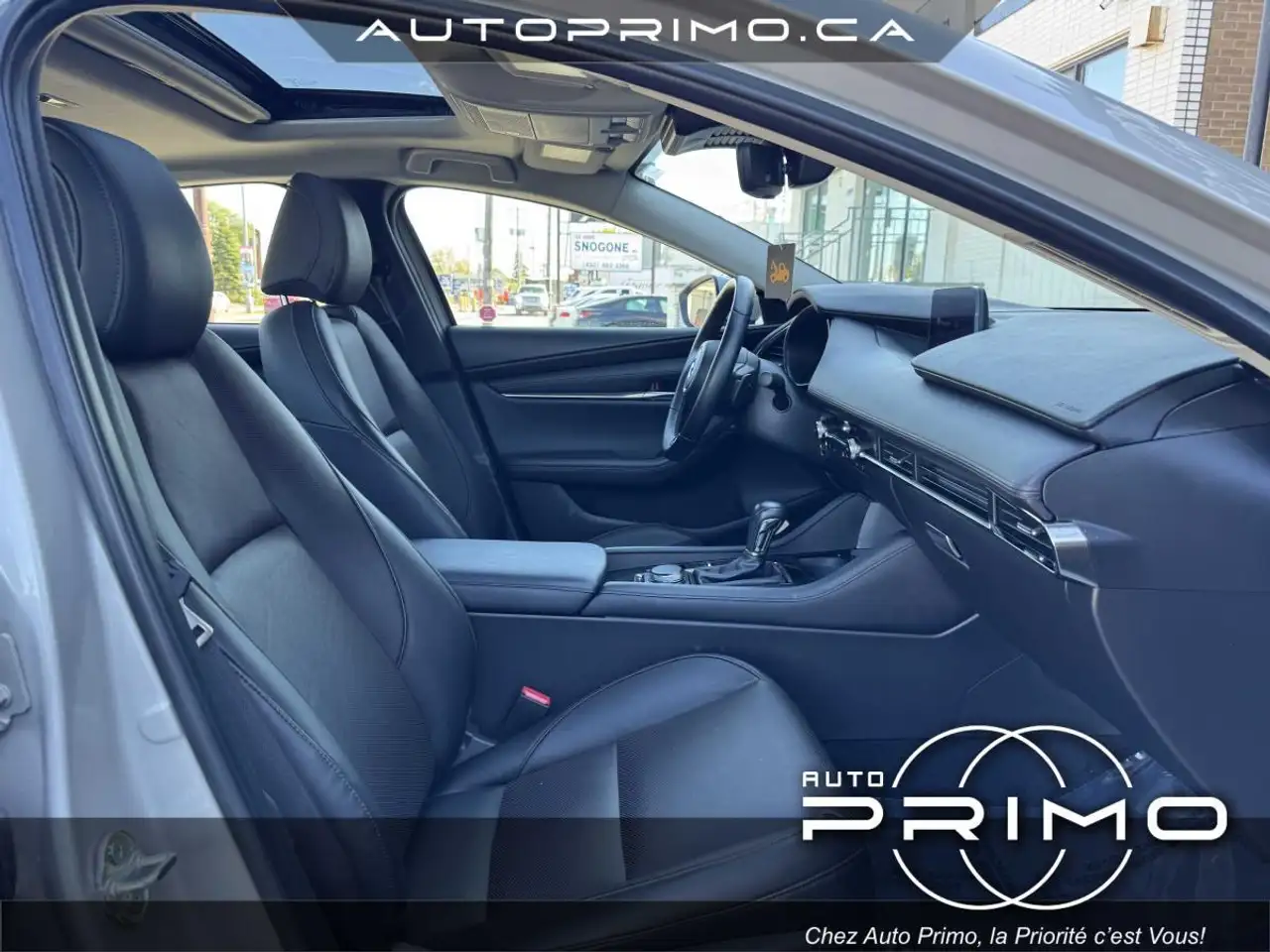 Mazda 3 снимка Mazda 3