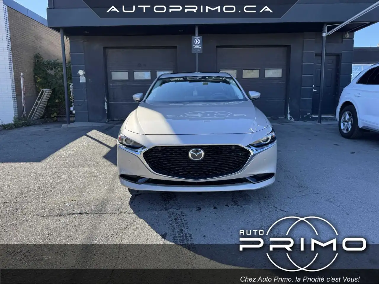 Mazda 3 снимка Mazda 3