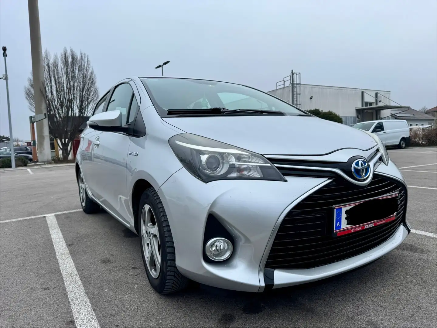 Toyota Yaris 1,5 VVT-i Hybrid Active - 1