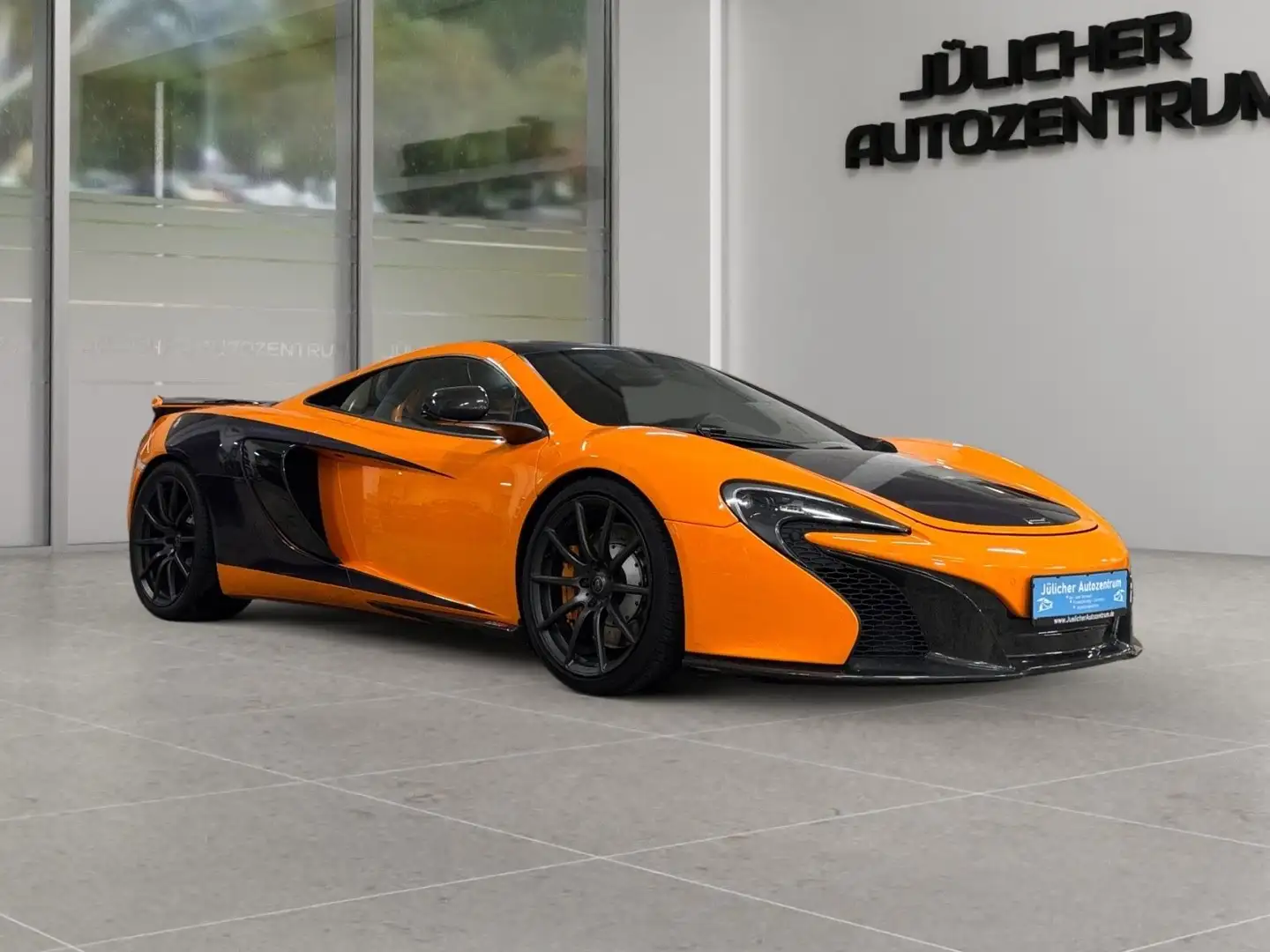 McLaren 650S Coupe Scheckheft + Insp. Neu bei McLaren Orange - 1